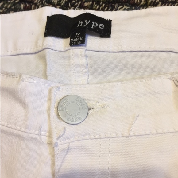 Shorts - Picture 2 of 3